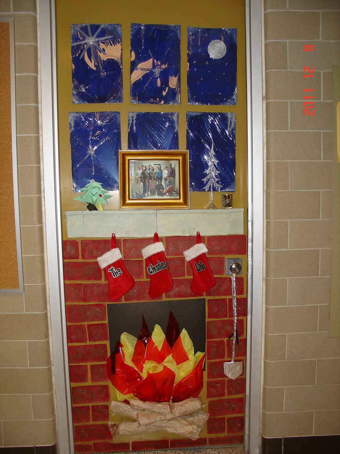 Christmas Door Decoration Ideas
 UW Biology Graduate Student Association Christmas door