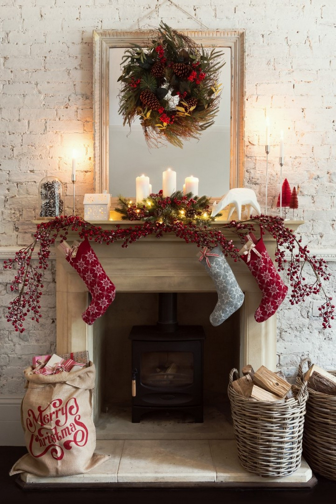 Christmas Fireplace Ideas
 Beautiful Contemporary Hygge Christmas Decorations
