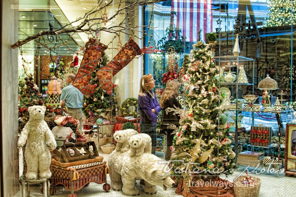 Christmas Gift Shop
 Christmas ts shop at Bellagio Hotel Las Vegas