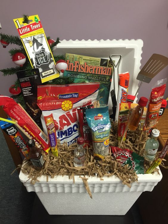 Diy Fathers Day Gift Basket
 outdoorsman