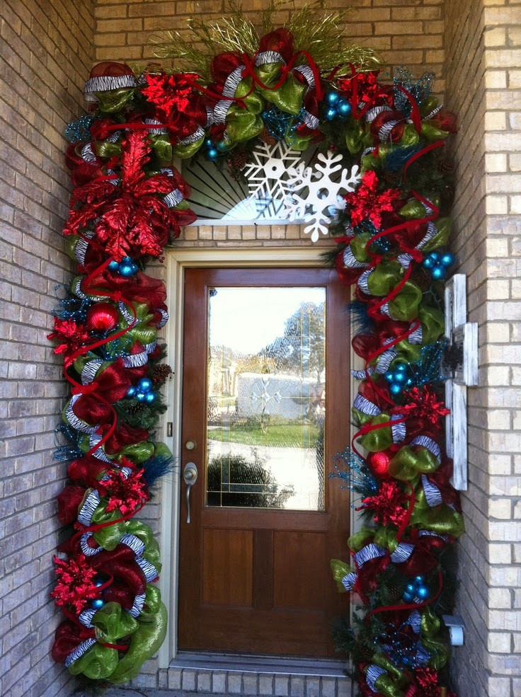 Door Christmas Decor
 Christmas Ideas 2013 Christmas Front Door Entry and Porch