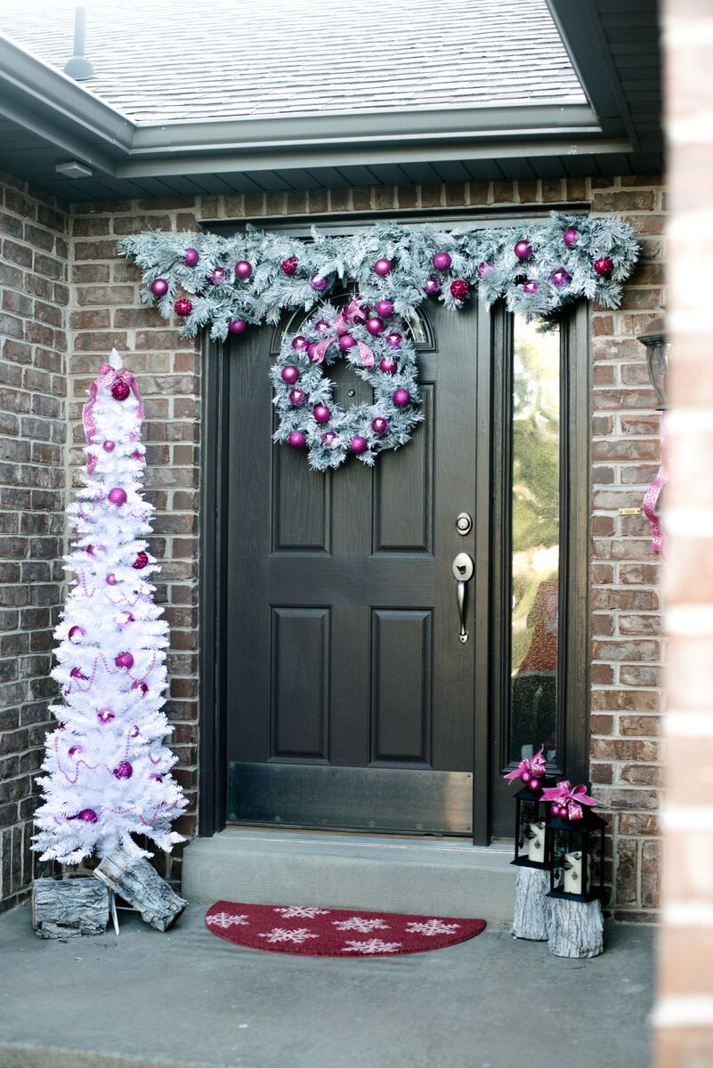 Door Christmas Decor
 Holiday Front Door Decorations Let s Mingle Blog