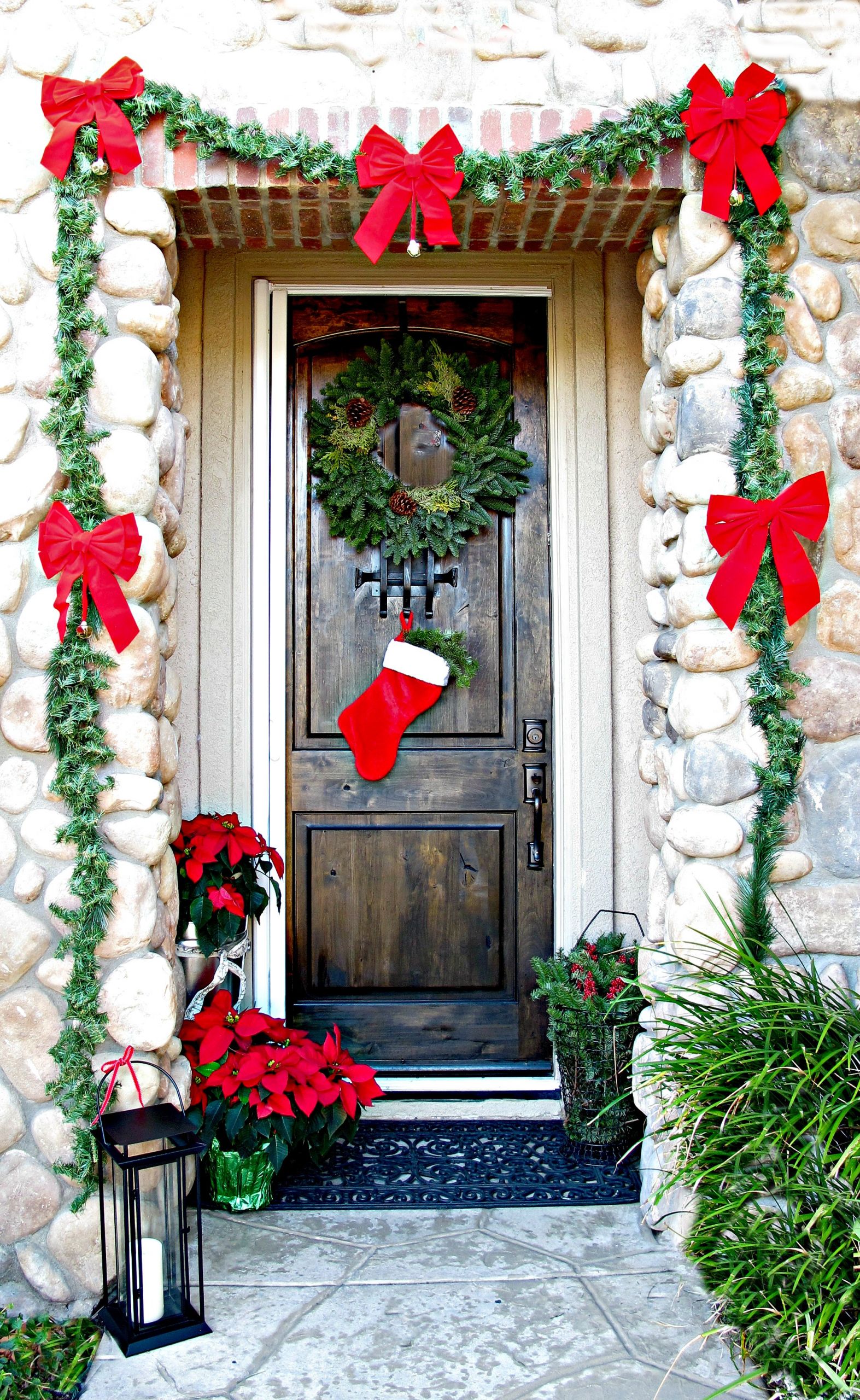 Door Christmas Decor
 50 Best Christmas Door Decorations for 2019