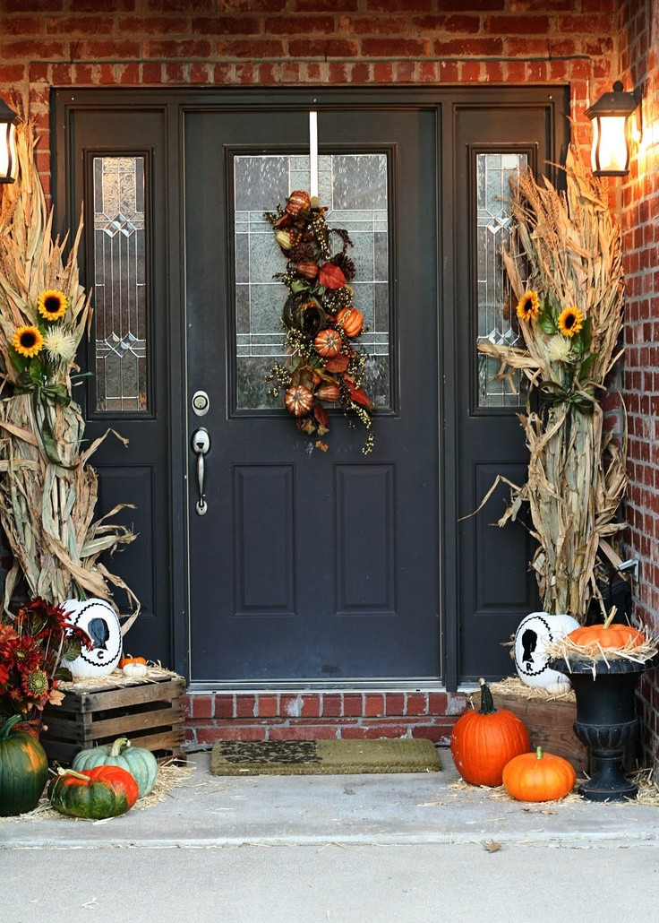 Fall Door Decorations Ideas
 47 Cute And Inviting Fall Front Door Décor Ideas
