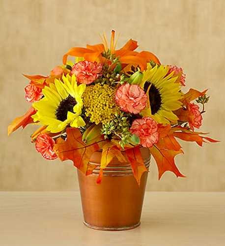 Fall Flower Arrangement Ideas
 20 Affordable Floral Table Centerpieces for Thanksgiving
