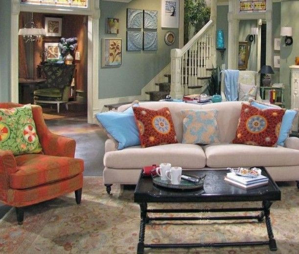 Farmhouse Living Room Set
 The Farmhouse on the Sit "Hot in Cleveland"