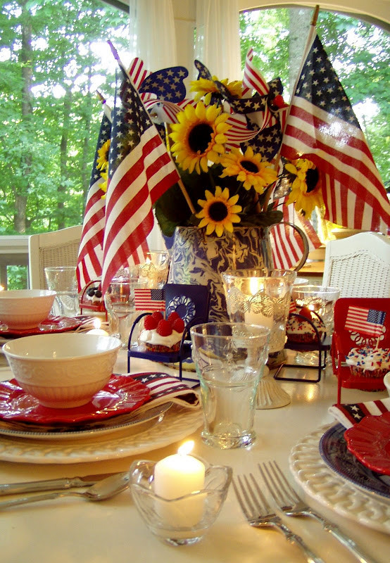 Fourth Of July Decorations Ideas
 4th of July Party and Table Setting Ideas