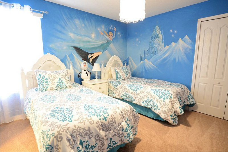 Frozen Decor For Bedroom
 Amazing frozen bedroom ideas