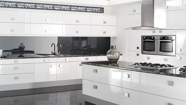 Glossy White Kitchen Cabinets
 Reflections High Gloss White Kitchen Modern Kitchen