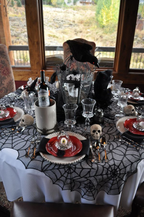 Halloween Party Centerpieces
 Last Minute How to Create Fun and Frightening Tabletop