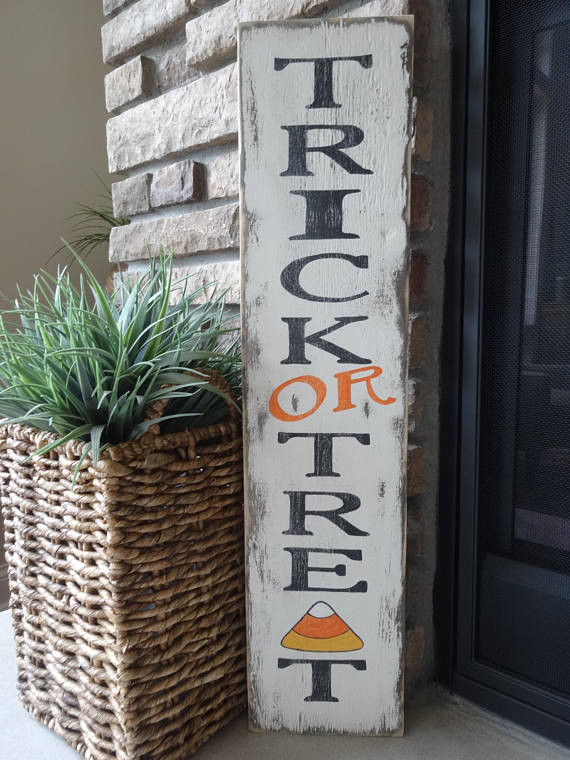 Halloween Sign Ideas
 5 Halloween Decoration Ideas For The Front Porch Diane