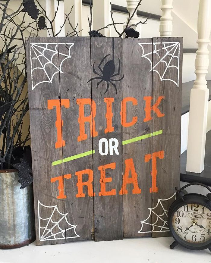 Halloween Sign Ideas
 Halloween Trick or Treat Sign custom with your own stain