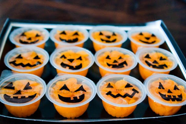 Halloween Treats Ideas
 Non Candy Halloween Treats and Party Favors landeelu