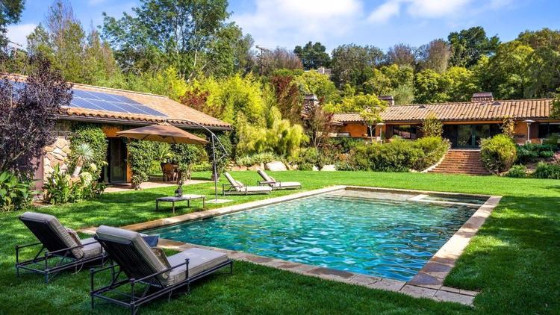 Kenny Dorham'S Backyard
 Artist Kenny Loggins Sells Santa Barbara Home Celebrity