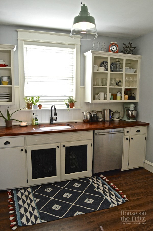Kitchen Remodeling Blog
 An Old Kitchen Gets a New Look for Less Than $1 500