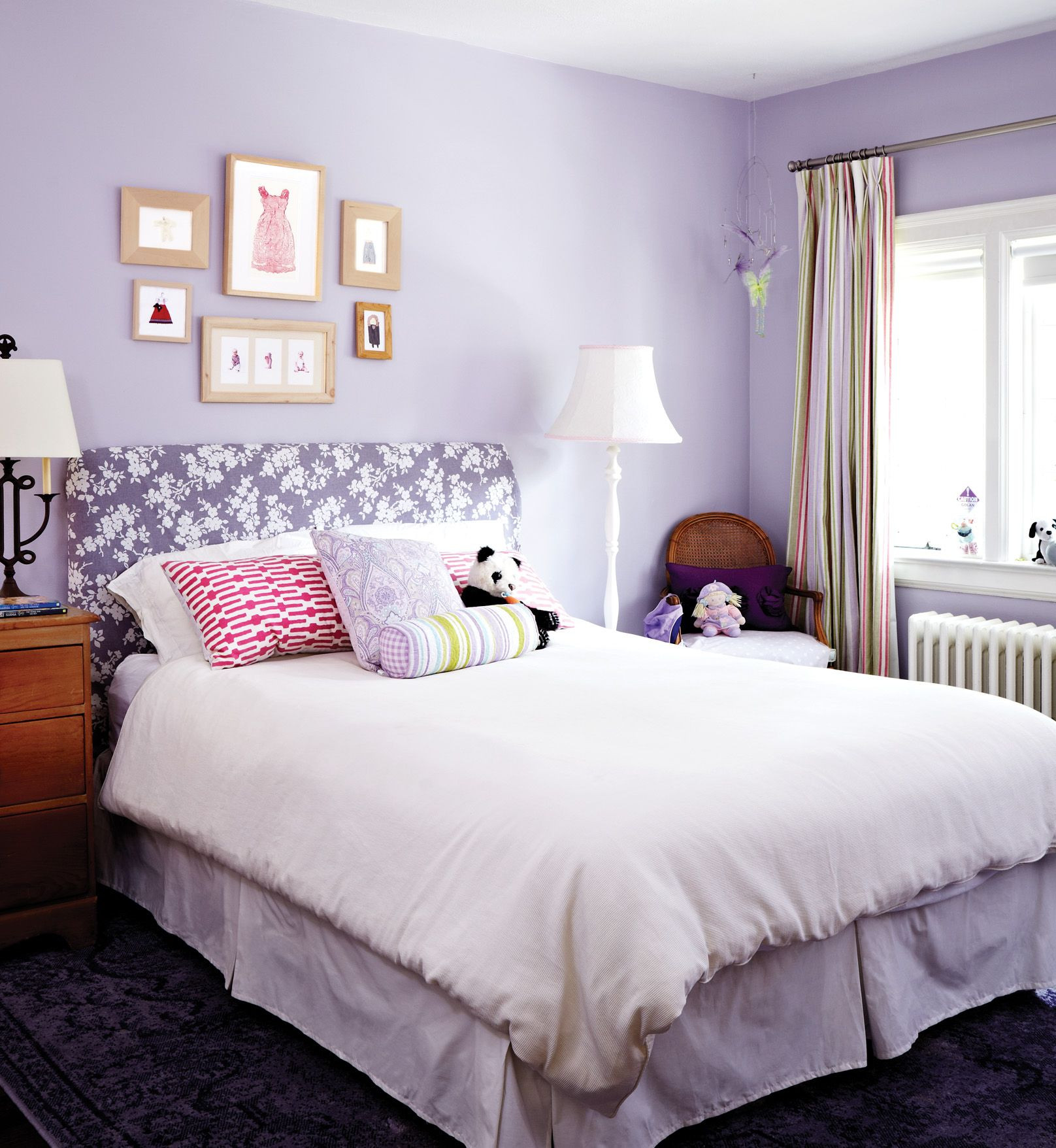 Lavender Paint For Bedroom
 A sure way to design a beautiful bedroom is to stay within