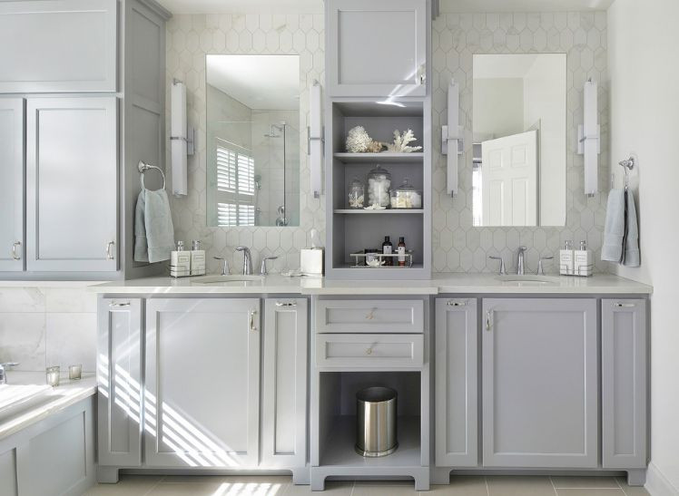 Light Gray Bathroom
 Cool And Sophisticated Designs For Gray Bathrooms