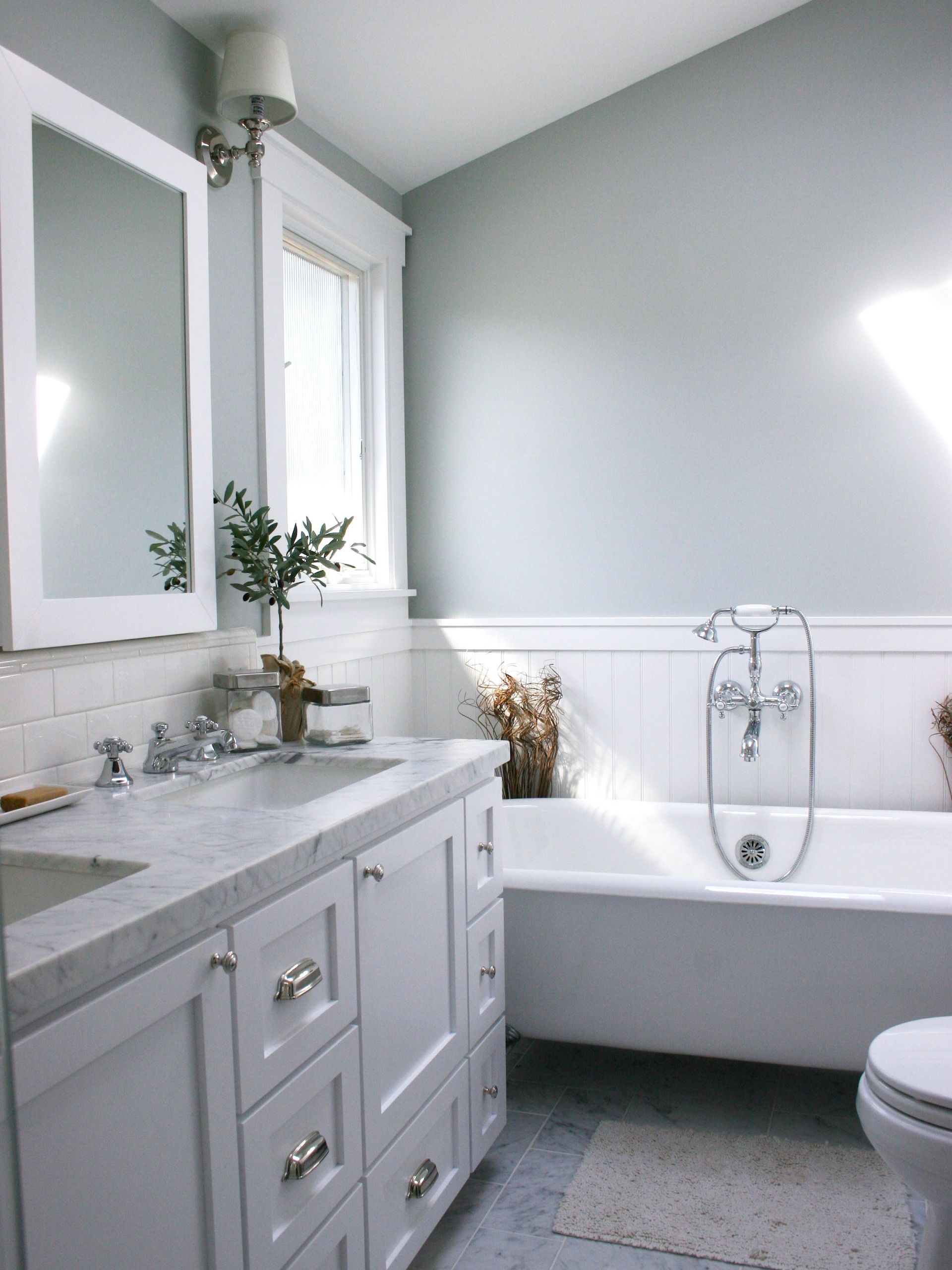 Light Gray Bathroom
 22 Stylish Grey Bathroom Designs Decorating Ideas