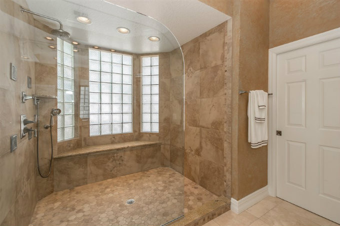 Luxury Bathroom Showers
 10 Walk in Showers for your Luxury Bathroom