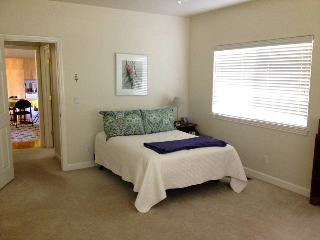 Minimalist Small Bedroom
 25 Tips For Designing Small Sized Bedrooms Got Bigger With