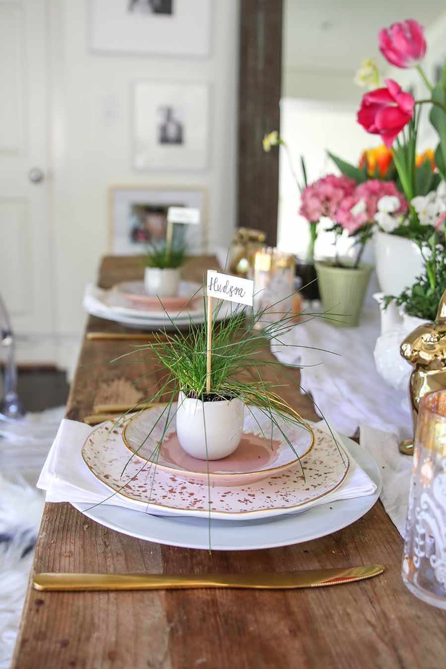 Modern Easter Decor
 A Simple and Fresh Easter Table