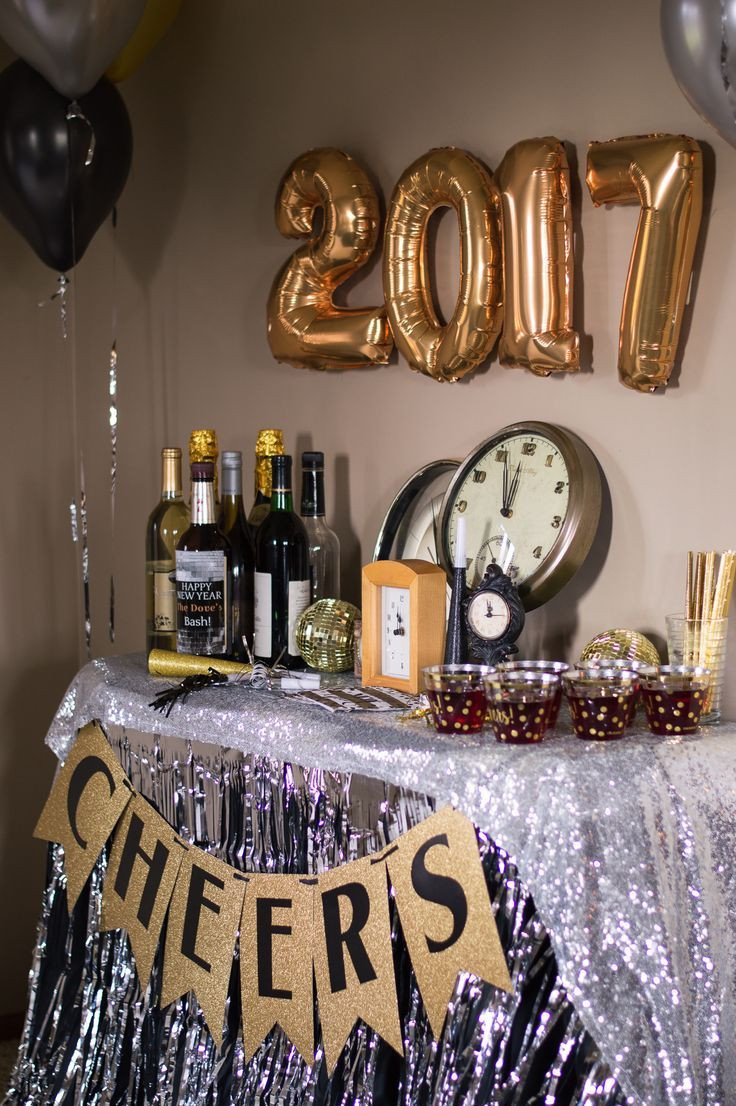 New Year Decor Ideas
 New Year s Eve Party with Shindigz