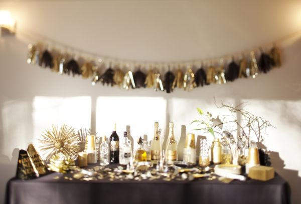 New Year Decoration Ideas
 Easy Last Minute DIY New Year s Eve Party Ideas