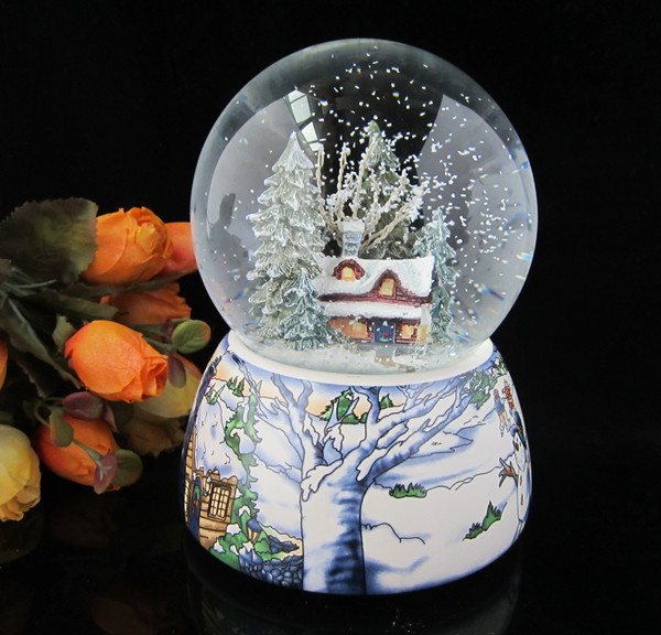 New Year Gift For Girlfriend
 Crystal ball music box with snowflake romantic Christmas