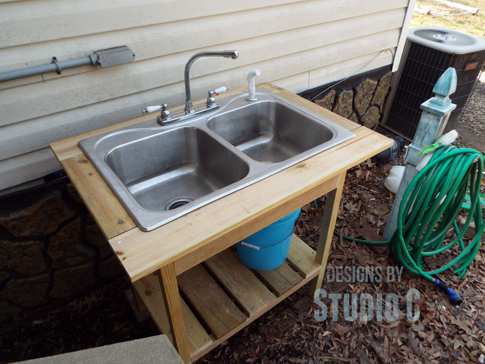 Outdoor Kitchen Sinks
 Install an Outdoor Sink Faucet