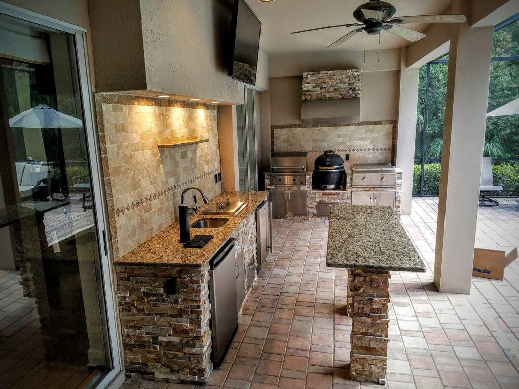 Patio Outdoor Kitchen
 17 Functional and Practical Outdoor Kitchen Design Ideas