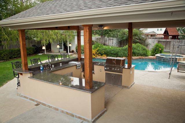 Patio Outdoor Kitchen
 Outdoor Kitchen and Patio Cover in Katy TX Traditional