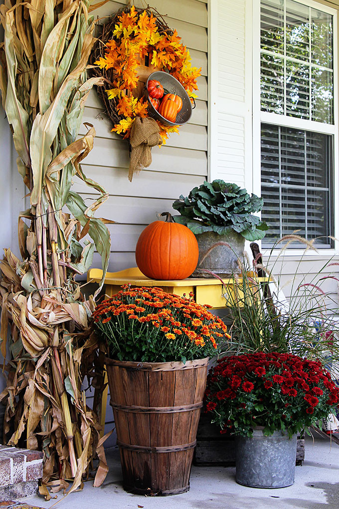 Rustic Fall Decor
 30 Beautiful Rustic Decorations For Fall That Are Easy To