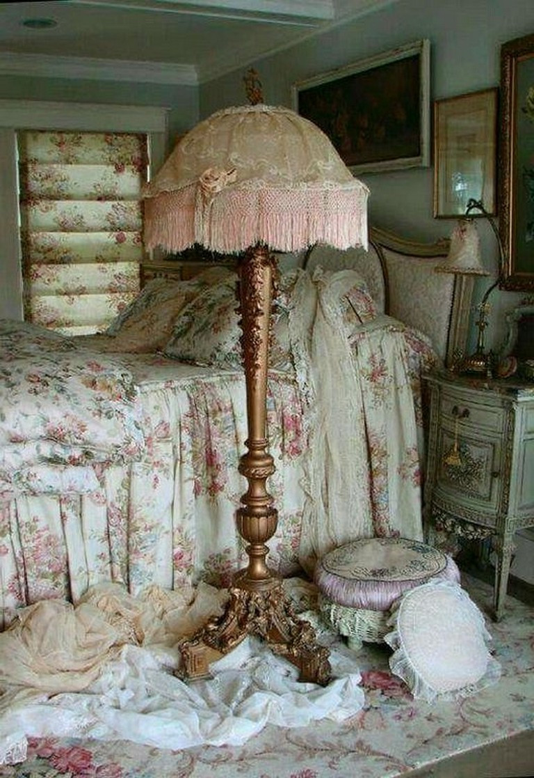 Shabby Chic Bedroom Lamp
 23 Cool Shabby Chic Bedroom Decorating Ideas Sweet Lamps