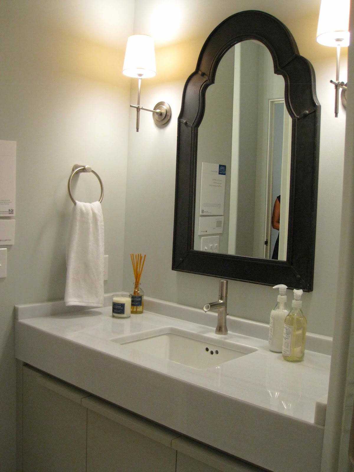 Small Bathroom Mirror Ideas
 Pretty wall mirrors mirrors over vanity powder room small