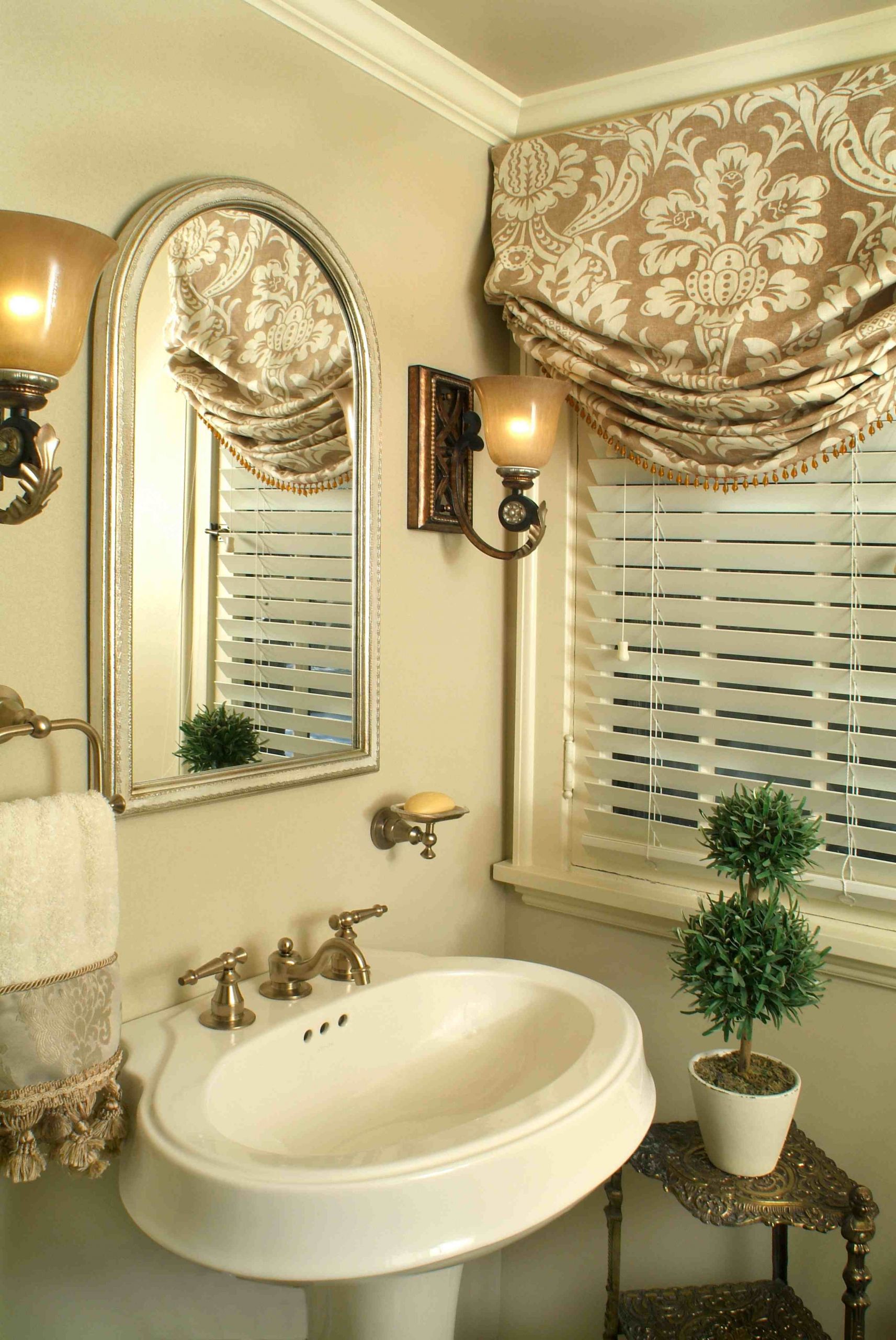 Small Window Curtains For Bathroom
 33 DIY Roman Shade Ideas To Inspire Your Decorating