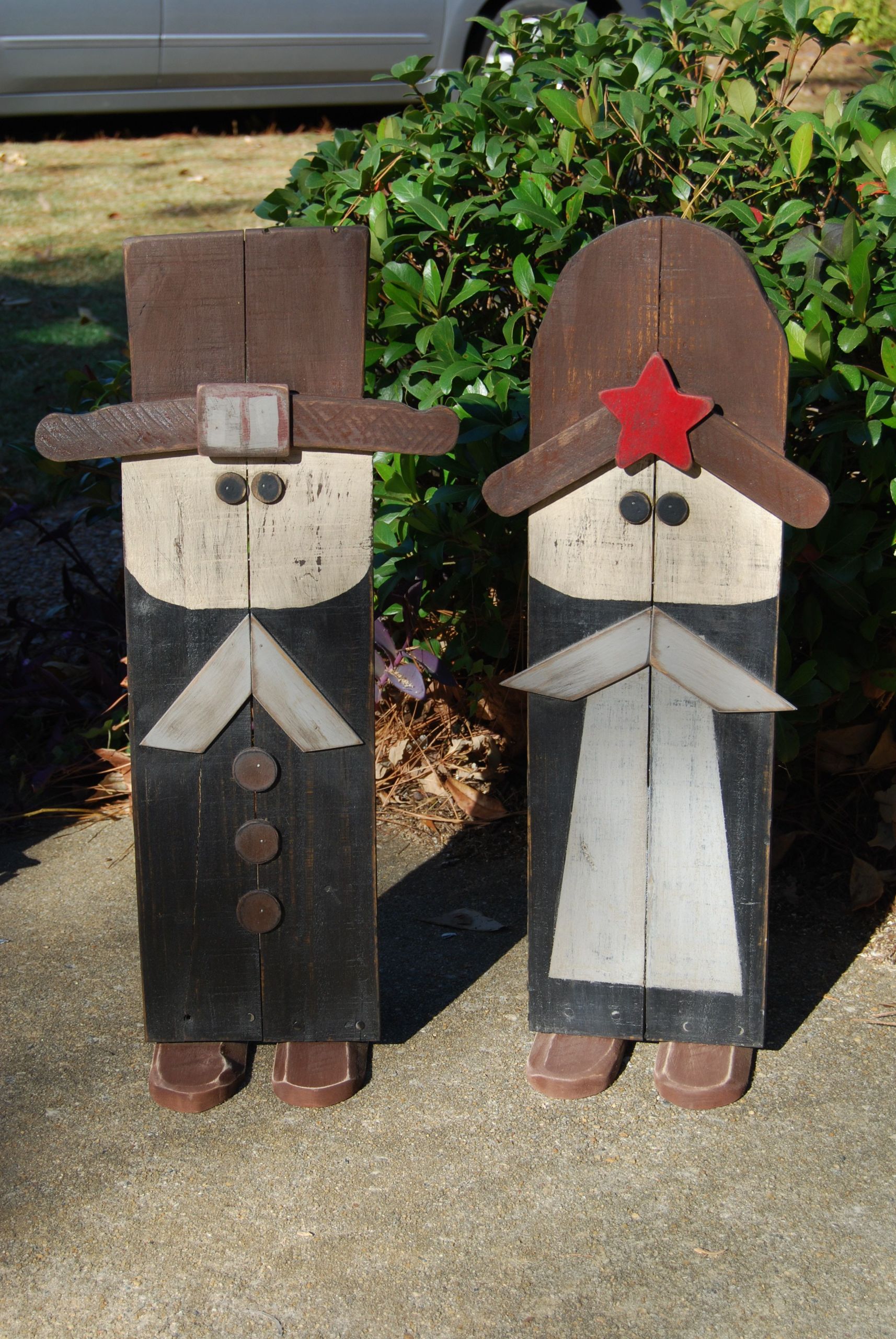 Thanksgiving Wood Crafts
 A nice Thanksgiving Pilgrim couple made from pallet wood