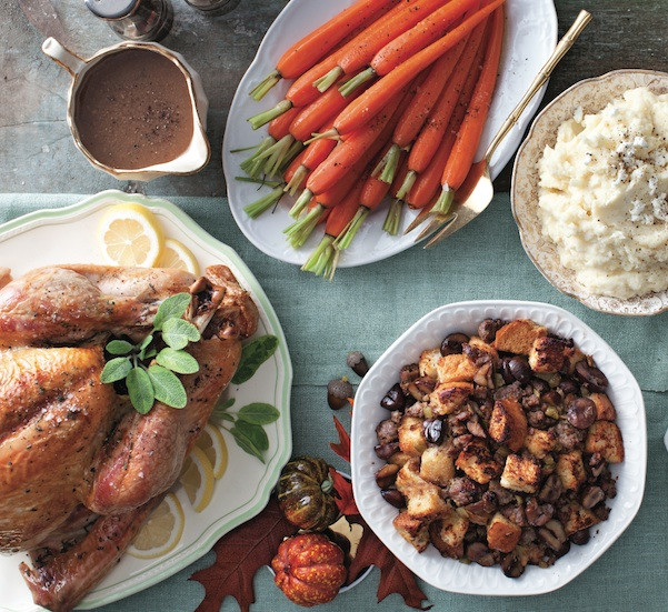 Typical Thanksgiving Food
 6 Deceptively Easy Thanksgiving Menus