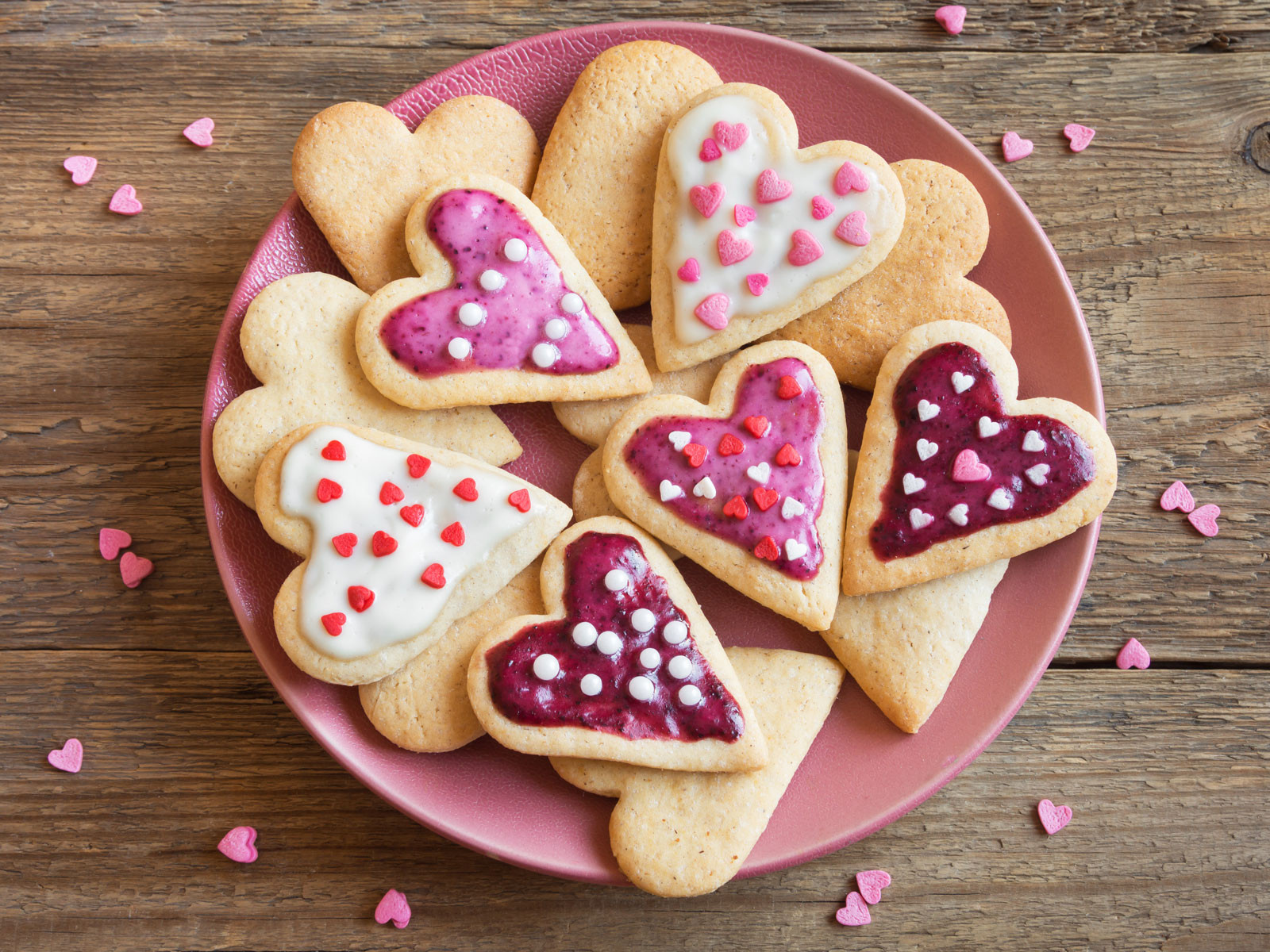 Valentines Day Food Deals
 Valentine’s Day Deals Where to Find Free Food and Other