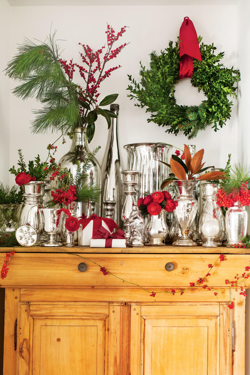 Vintage Christmas Decorating Ideas
 Vintage Christmas Decorations Southern Living