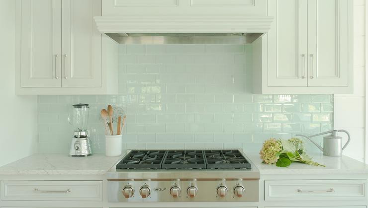 White Glass Backsplash For Kitchen
 White Kitchen Cabinets with Blue Glass Tile Backsplash