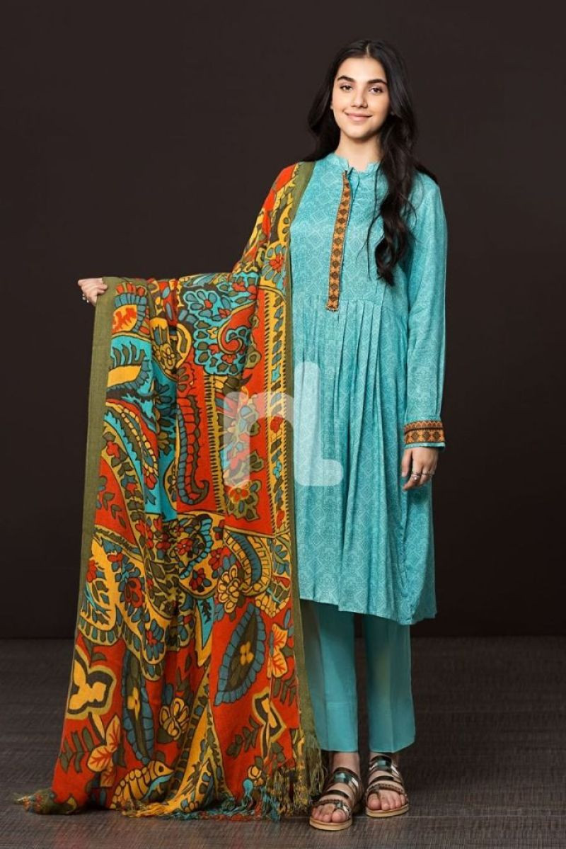 Winter Wear Design
 15 Best Winter Dresses For Pakistani Girls 2018 19 Designs