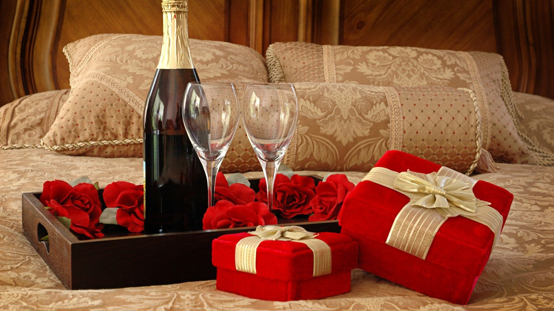 Girlfriend Birthday Gift Ideas Romantic
 What To Get Your Girlfriend For Her Birthday