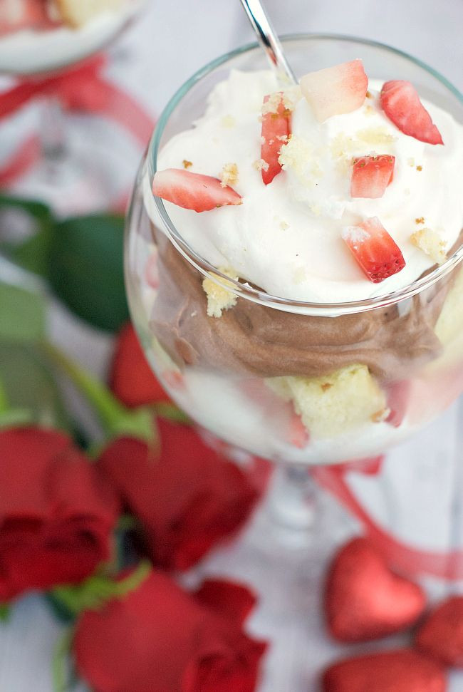 Romantic Dinners For Valentines Day
 Romantic Desserts for Valentine s Day