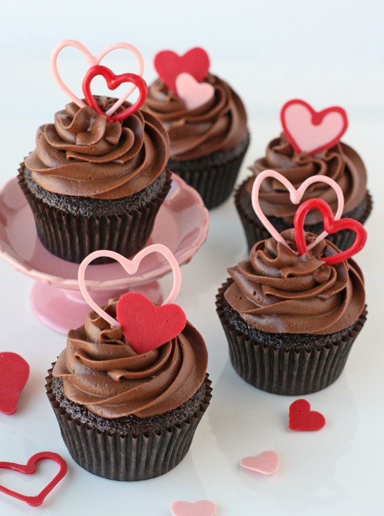 Valentine Cupcakes Pinterest
 Great Valentine s Day Cake And Cupcake Designs