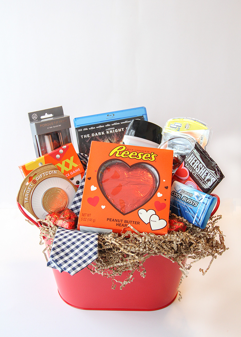 Valentine Day Gift Ideas Him
 Valentine s Day Gift Basket For Him Busy Mommy