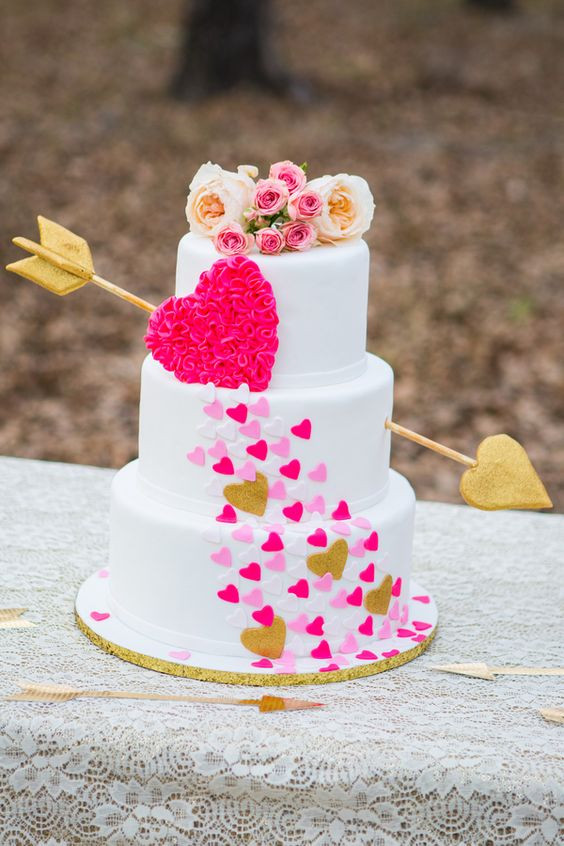 Valentine Day Wedding Cakes
 Valentine Wedding Cakes Arabia Weddings