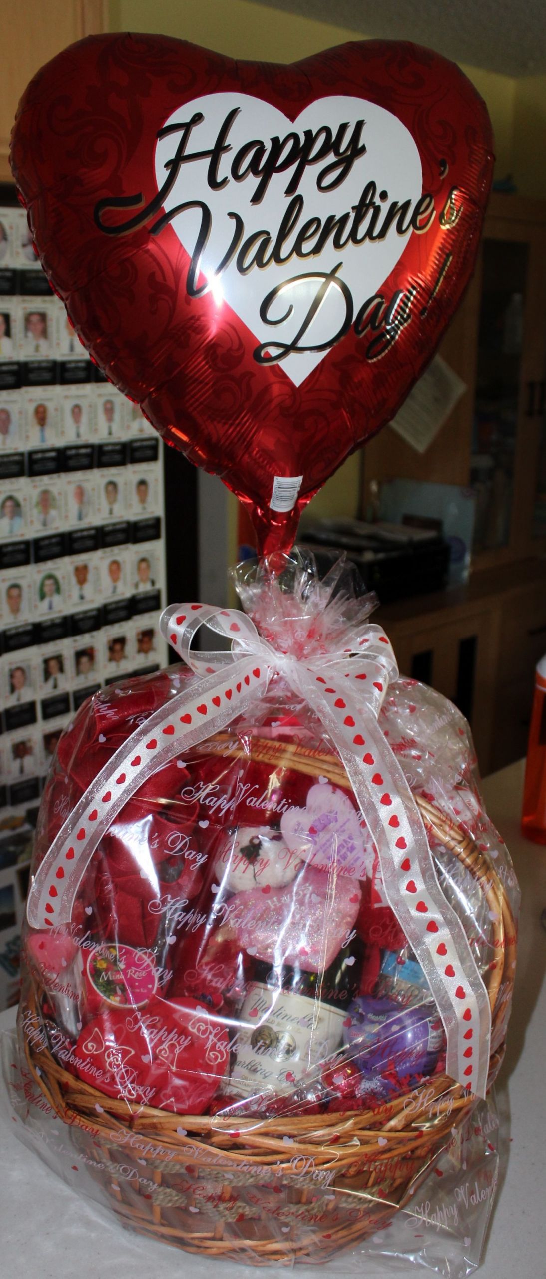 Valentine'S Day Gift Ideas For Women
 47 How To Make A Valentine Gift Basket For Her Best Idea