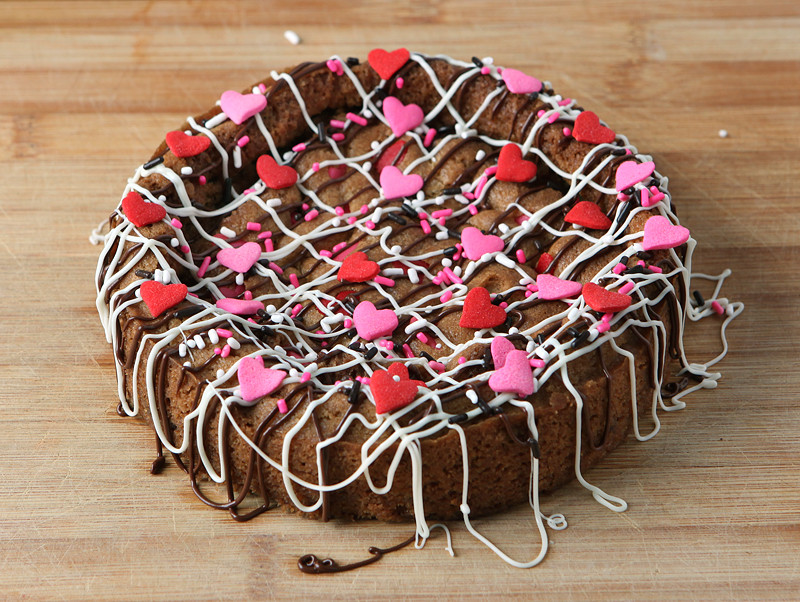 Valentines Day Cookie Cakes
 Valentine s Day Cookie Cake For Two Brownie Bites Blog